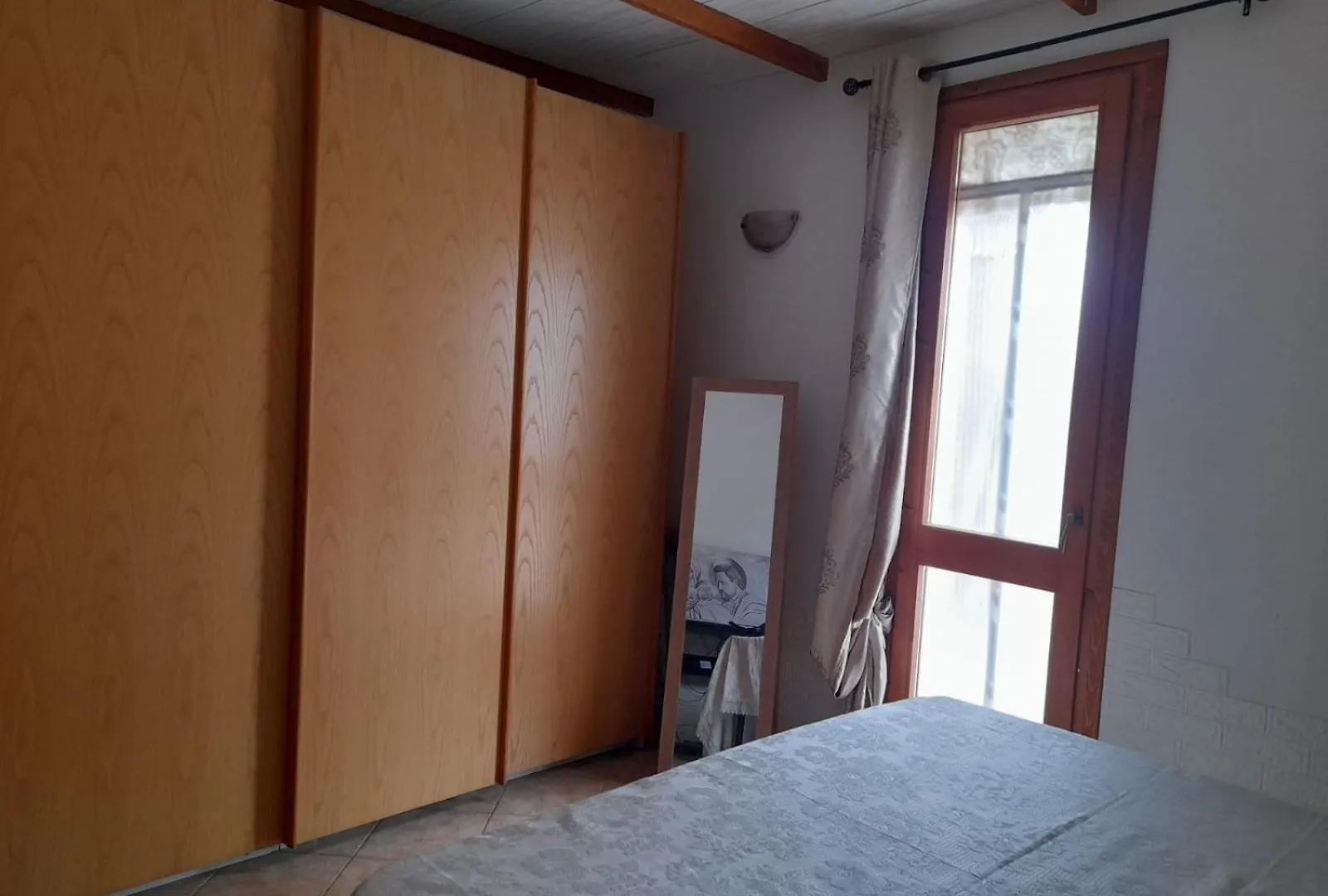 Villa Lella Margine Rosso kontakter